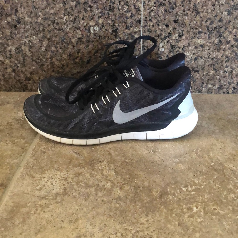Women’s Nike free runs
